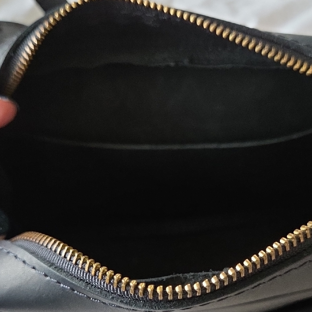 Portland Leather Large Camera Purse - Picture 5 of 5